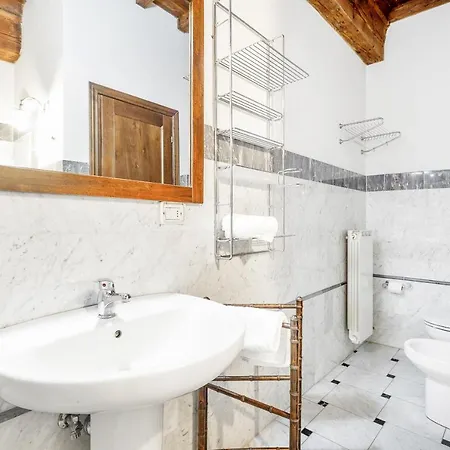 San Lorenzo Wooden Loft Appartement Florence
