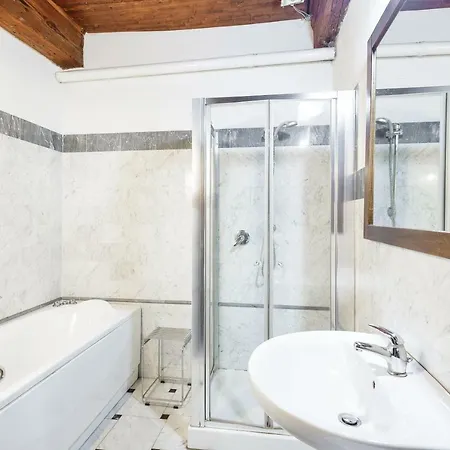 San Lorenzo Wooden Loft Appartement Florence